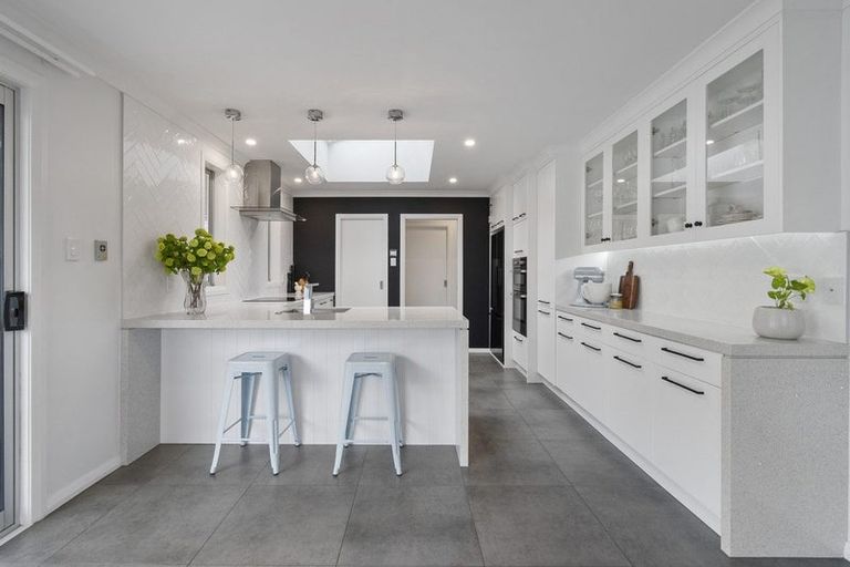 Photo of property in 467 Ruahine Street, Terrace End, Palmerston North, 4410