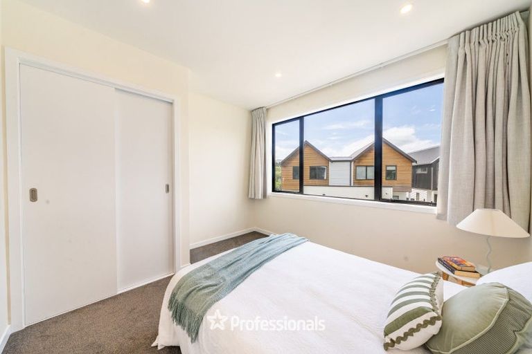 Photo of property in 1 Glen Evans Crescent, Fairfield, Lower Hutt, 5011