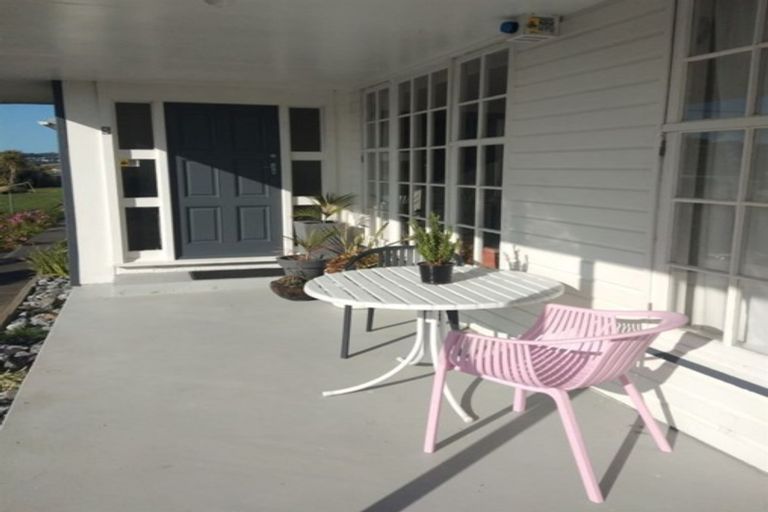 Photo of property in Regency Flats, 6/29-45 Miramar North Road, Miramar, Wellington, 6022