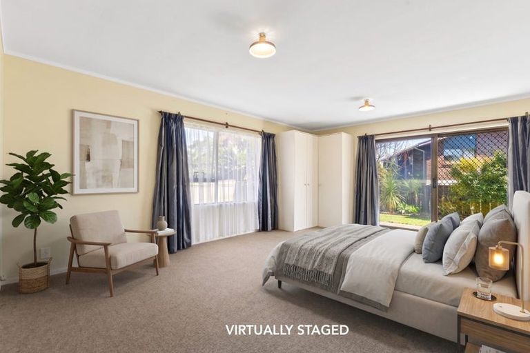 Photo of property in 1/12 Bungalore Place, Half Moon Bay, Auckland, 2012