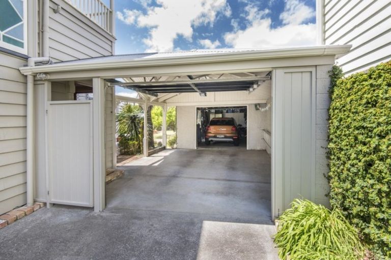 Photo of property in 1 Kerr Street, Devonport, Auckland, 0624