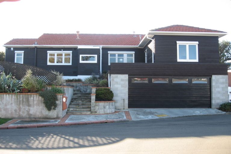 Photo of property in 9 Bristow Place, Karori, Wellington, 6012