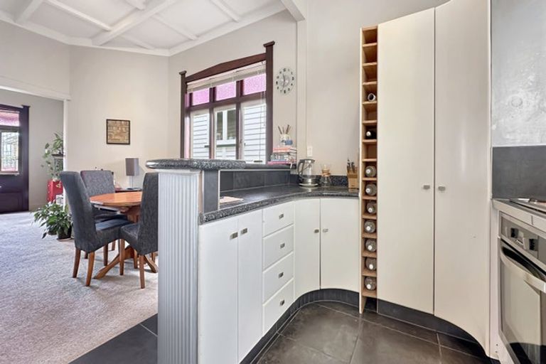 Photo of property in 52 Formby Avenue, Point Chevalier, Auckland, 1022