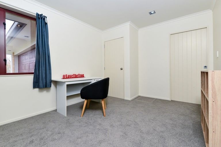 Photo of property in 1 Farleigh Close, Huntington, Hamilton, 3210