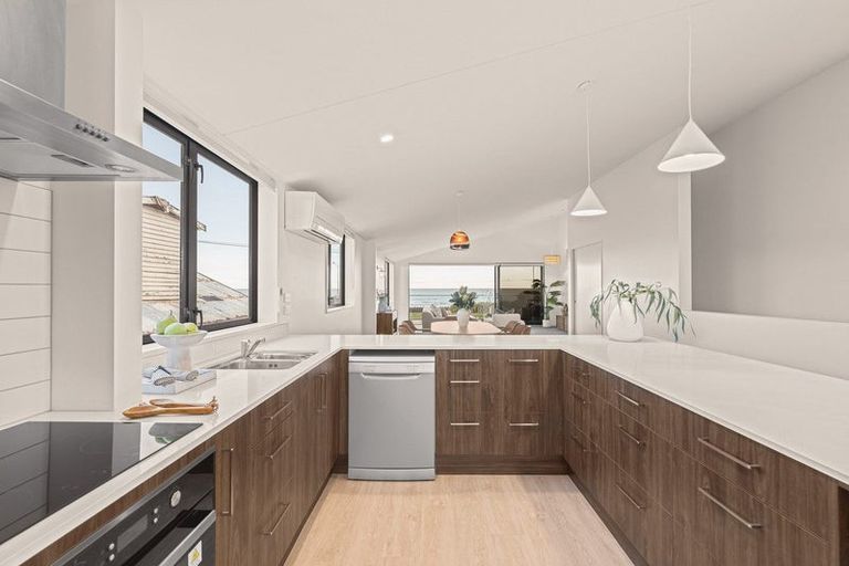 Photo of property in 85a Marine Parade, North New Brighton, Christchurch, 8083