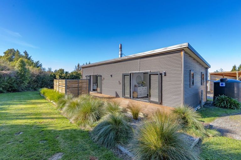 Photo of property in 1041 German Road, Starvation Hill, Oxford, 7495