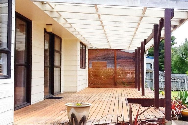 Photo of property in 118 Waverley Place, Whangamata, 3620