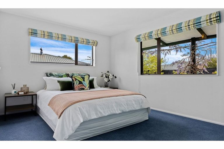 Photo of property in 1/53 Arcon Drive, Broomfield, Christchurch, 8042