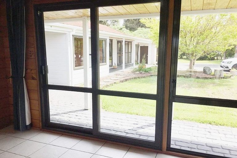 Photo of property in 402 Dairy Flat Highway, Albany Heights, Albany, 0793