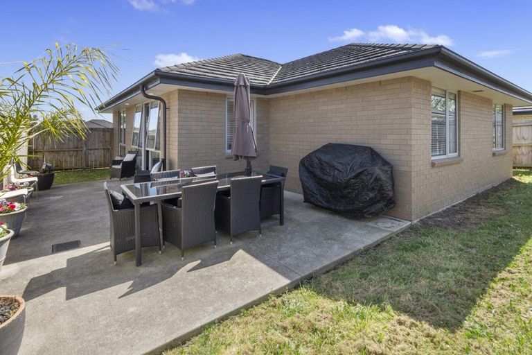 Photo of property in 6 Waipokapu Place, Opaheke, Papakura, 2113