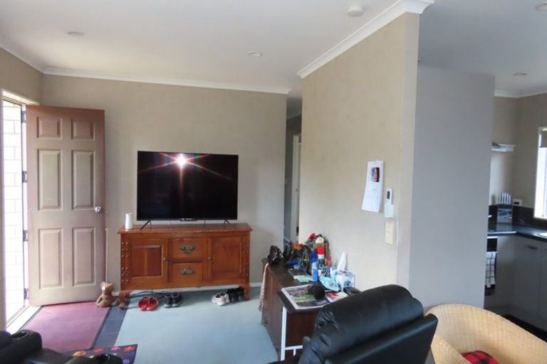 Photo of property in 19 Kelvin Road, Papakura, 2110