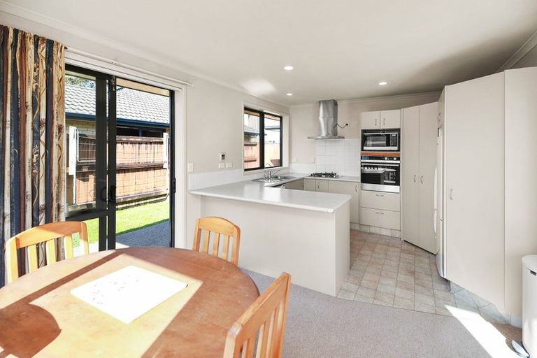 Photo of property in 6 Archer Court, Hamilton East, Hamilton, 3216