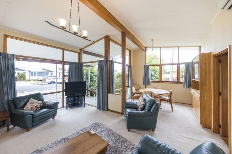 Photo of property in 82 Sherwill Street, Feilding, 4702