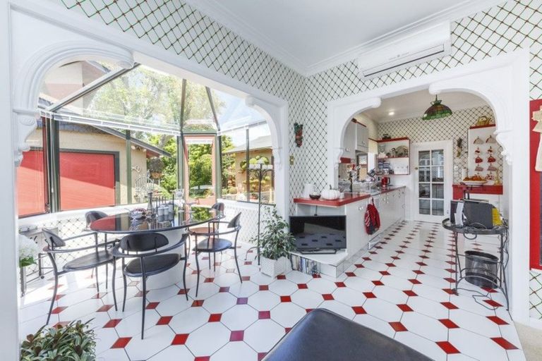 Photo of property in 302 Park Road, Hokowhitu, Palmerston North, 4410