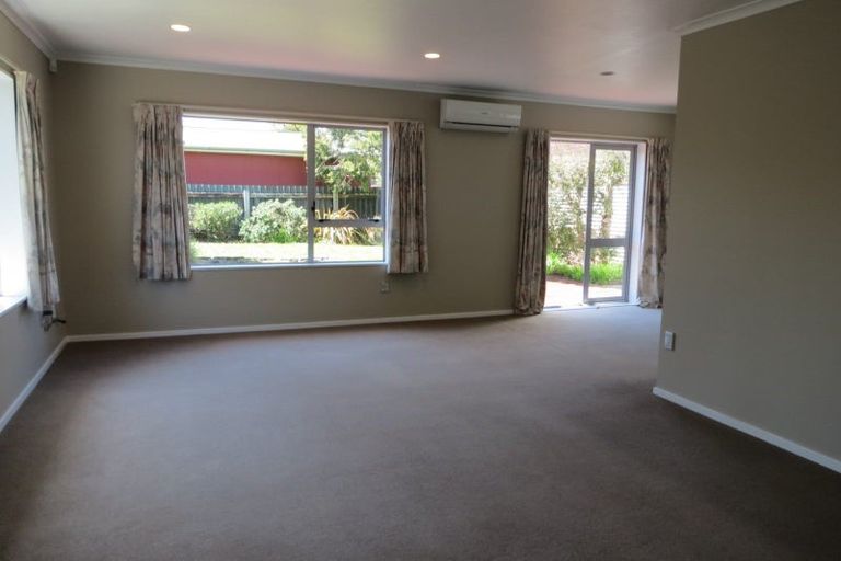 Photo of property in 12a Lockhart Avenue, Milson, Palmerston North, 4414