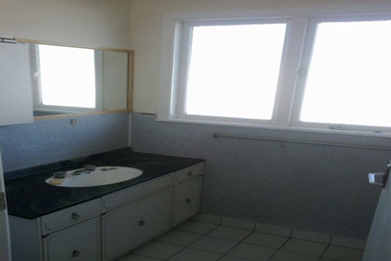 Photo of property in 106 Coxhead Road, Wattle Downs, Auckland, 2103