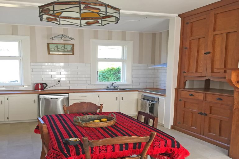 Photo of property in 8 Nicholson Terrace, Oamaru, 9400