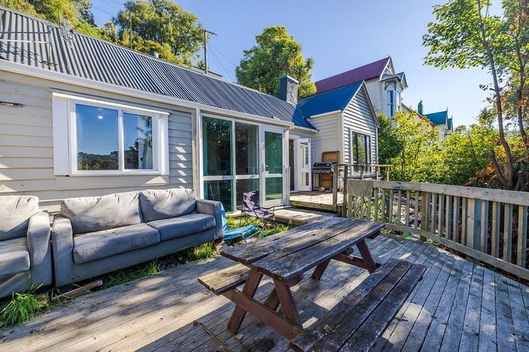 Photo of property in 143 Queen Street, North Dunedin, Dunedin, 9016