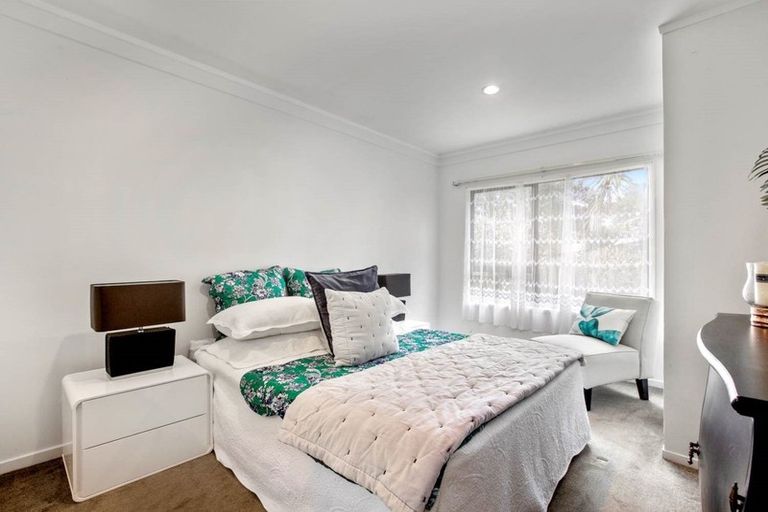 Photo of property in 95 Porritt Avenue, Chatswood, Auckland, 0626