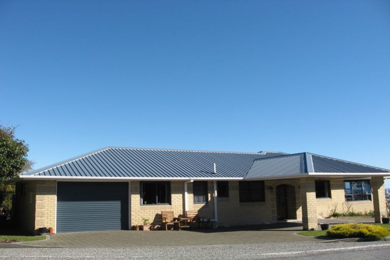 Photo of property in 2 Airport Drive, Hokitika, 7810