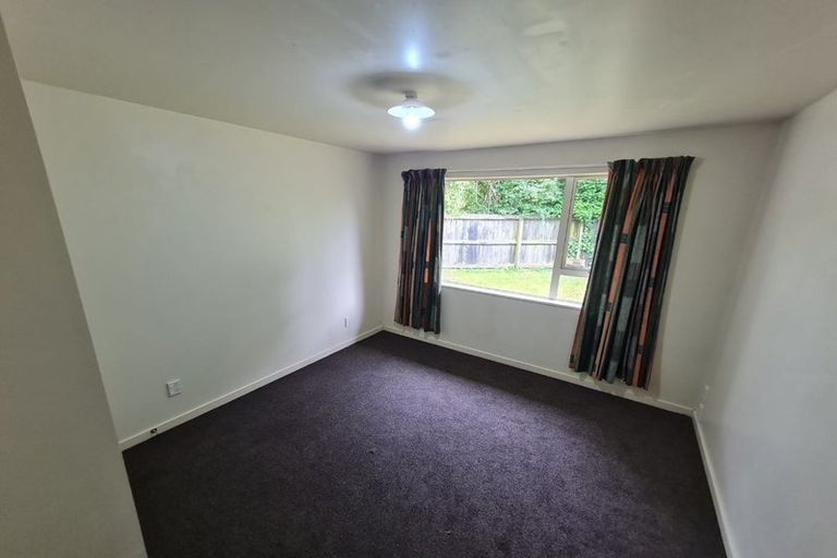 Photo of property in 33a Flay Crescent, Burnside, Christchurch, 8053