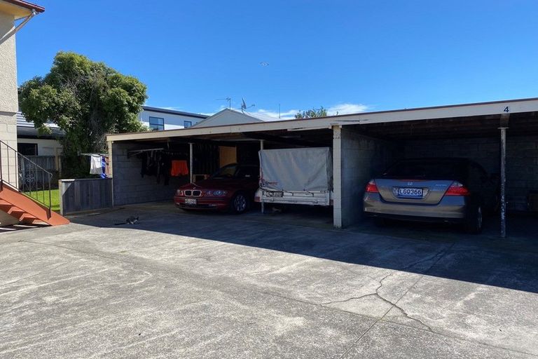 Photo of property in 55 Olliviers Road, Phillipstown, Christchurch, 8011