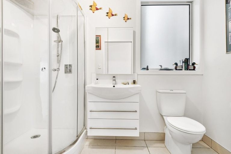 Photo of property in Matai Moana, 2/178 Oriental Parade, Oriental Bay, Wellington, 6011