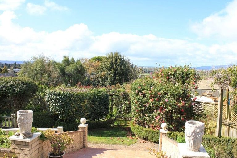 Photo of property in 9 Cobbe Place, Pomare, Rotorua, 3015