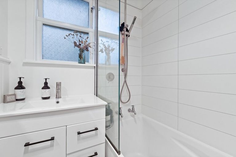 Photo of property in 105 Fairfield Road, Fairfield, Hamilton, 3214