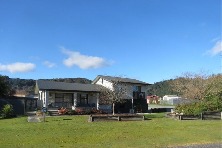 Photo of property in 13 Andersen Street, Reefton, 7830