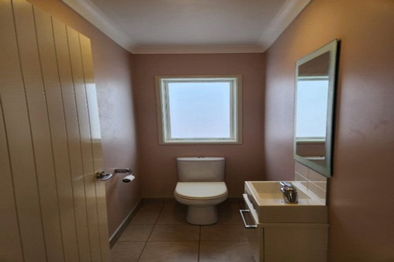 Photo of property in 84 Kidd Road, Waiuku, 2682