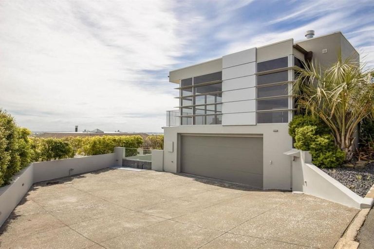 Photo of property in 39a Bengal Drive, Cashmere, Christchurch, 8022