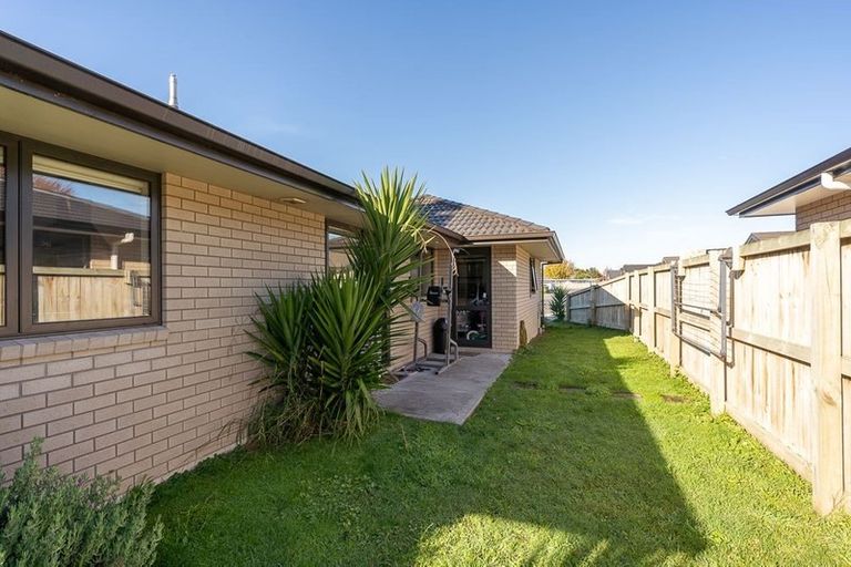 Photo of property in 13 Kennedy Lane, Hamilton East, Hamilton, 3216