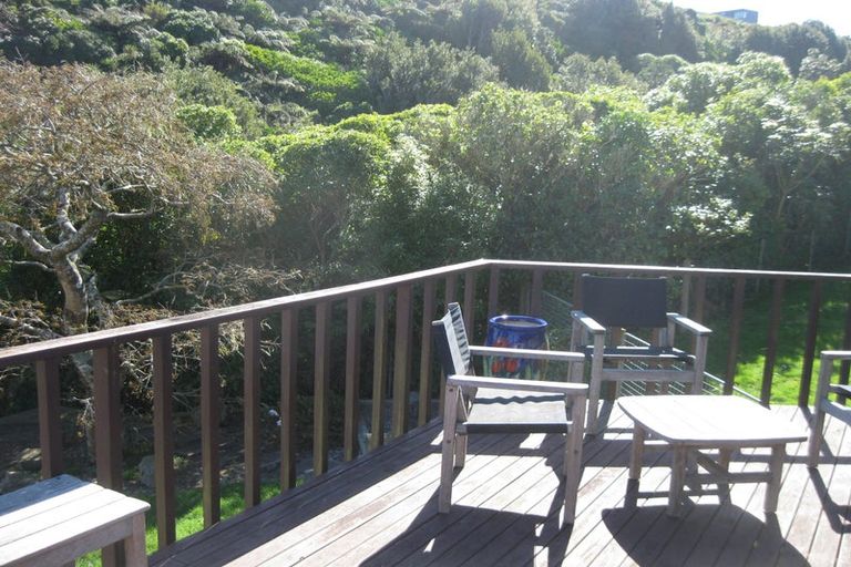 Photo of property in 17 Holly Grove, Maungaraki, Lower Hutt, 5010