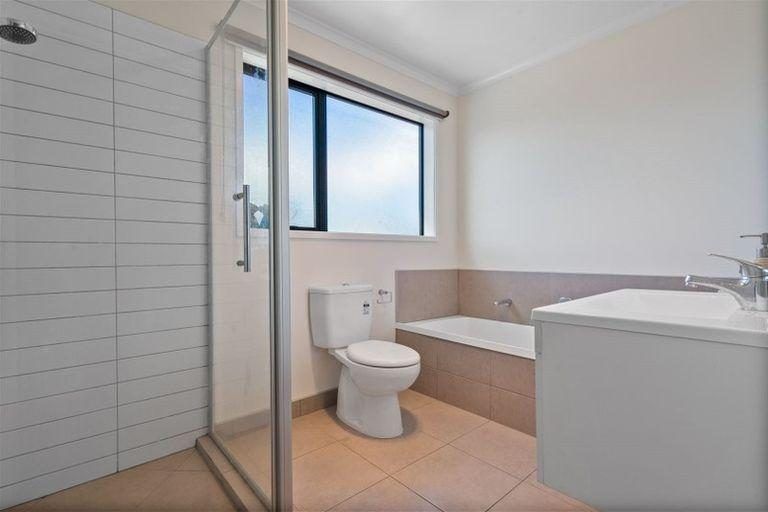 Photo of property in 4 Fermi Lane, Papakura, 2110