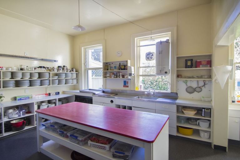 Photo of property in 140 Perth Street, Holmes Hill, Oamaru, 9401