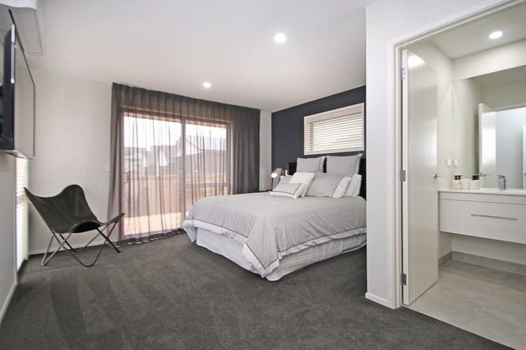 Photo of property in 16 Ballintoy Park Drive, Welcome Bay, Tauranga, 3175