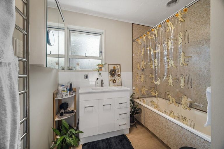 Photo of property in 5b Victory Road, Fairy Springs, Rotorua, 3015