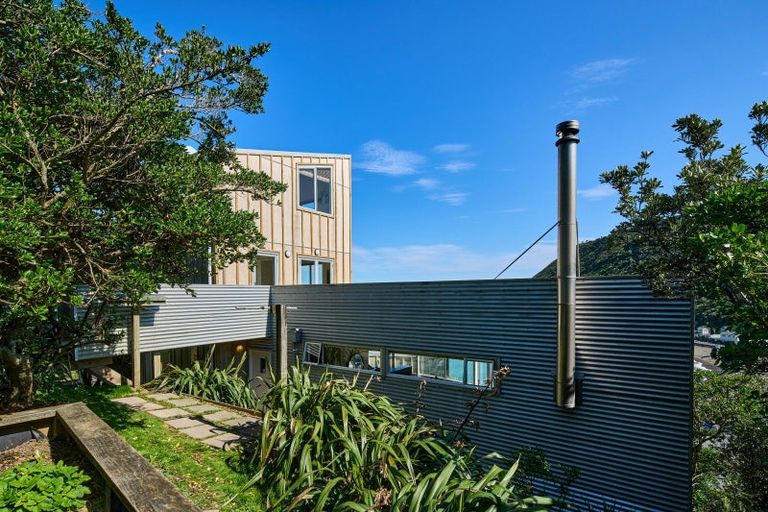 Photo of property in 42 Owhiro Bay Parade, Owhiro Bay, Wellington, 6023