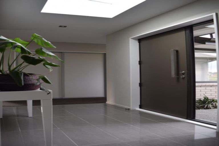 Photo of property in 8 Wilfield Drive, West Melton, 7618