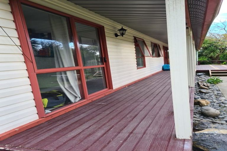 Photo of property in 17 Aru Street, Tangimoana, 4822