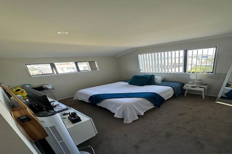 Photo of property in 8a Hallberry Road, Mangere East, Auckland, 2024
