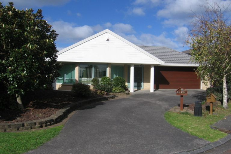 Photo of property in 32 Suncrest Drive, West Harbour, Auckland, 0618