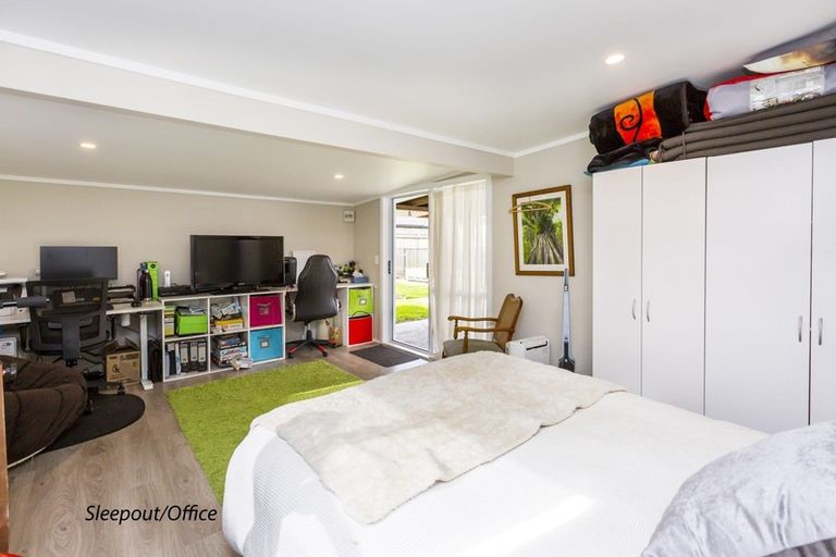 Photo of property in 3 Ruahine Street, Trentham, Upper Hutt, 5018