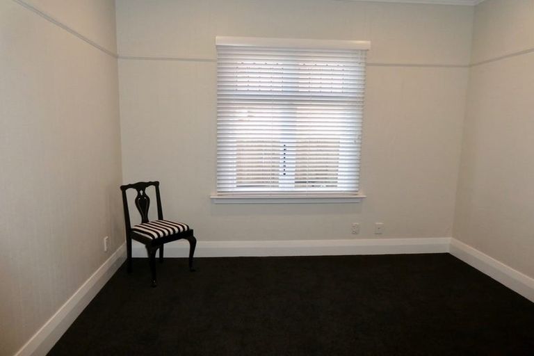 Photo of property in 23 Fitzroy Street, Caversham, Dunedin, 9012