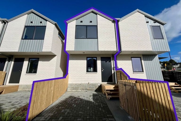 Photo of property in 2/21 Makomako Drive, Orewa, 0931