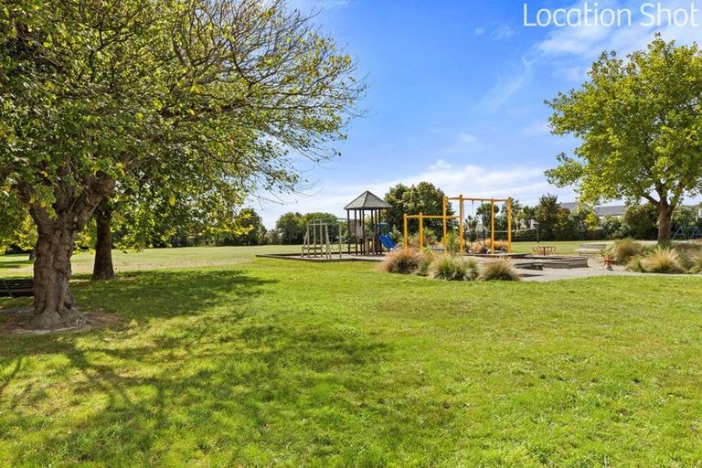 Photo of property in 18 Paddington Street, Northcote, Christchurch, 8052