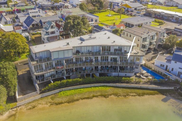 Photo of property in 302/1 Victoria Street, Whitianga, 3510