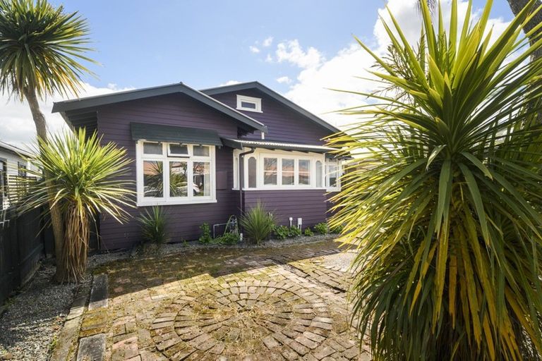 Photo of property in 48 Matipo Street, Takaro, Palmerston North, 4410