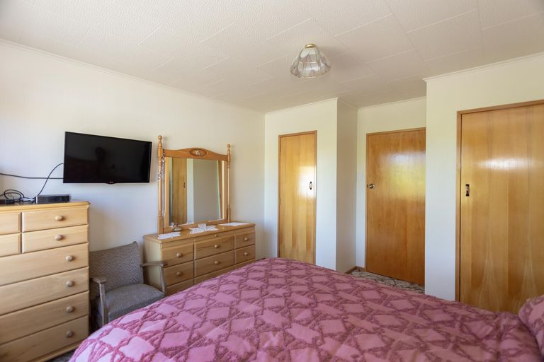 Photo of property in 16 Coronation Street, Moeraki, Palmerston, 9482